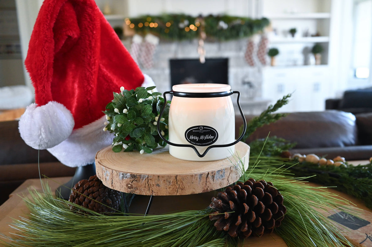 16 oz Butter Jar Candle: Merry Mistletoe