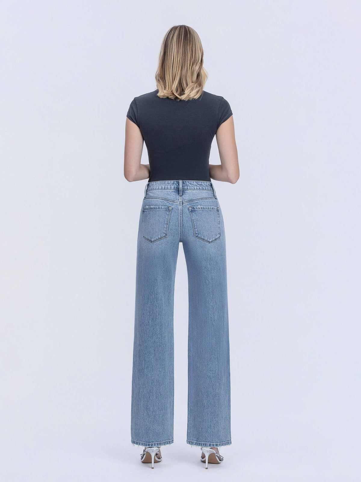 MID RISE MEDIUM LIGHT SLIM WIDE JEANS T6991