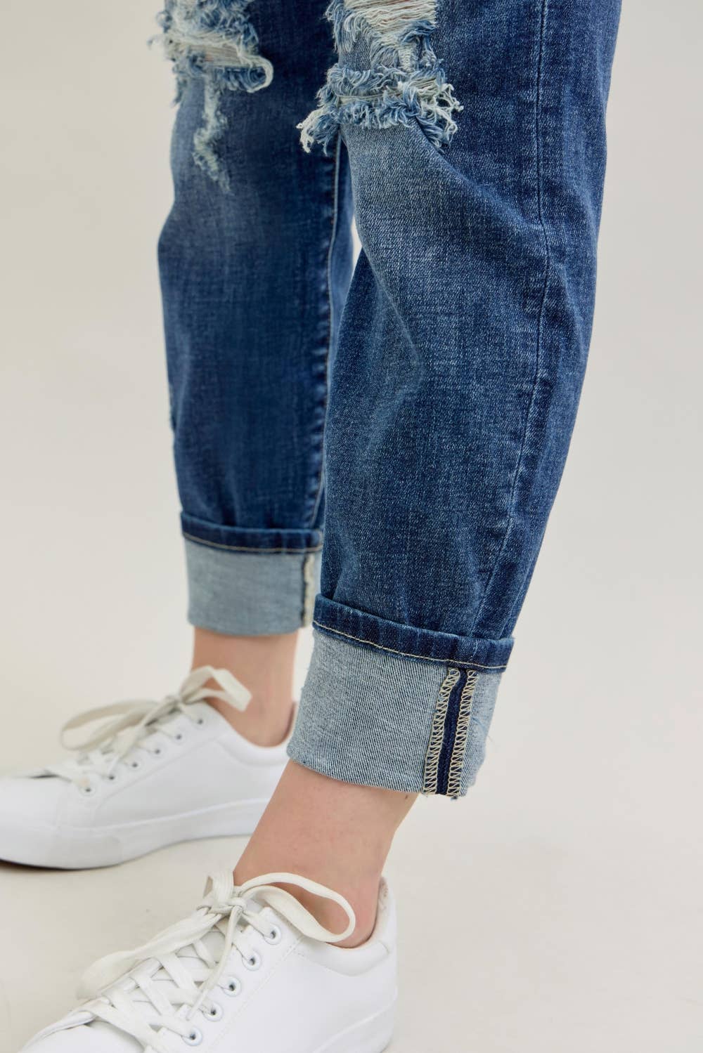 Judy Blue Jeans- Midrise Cuffed Boyfriend