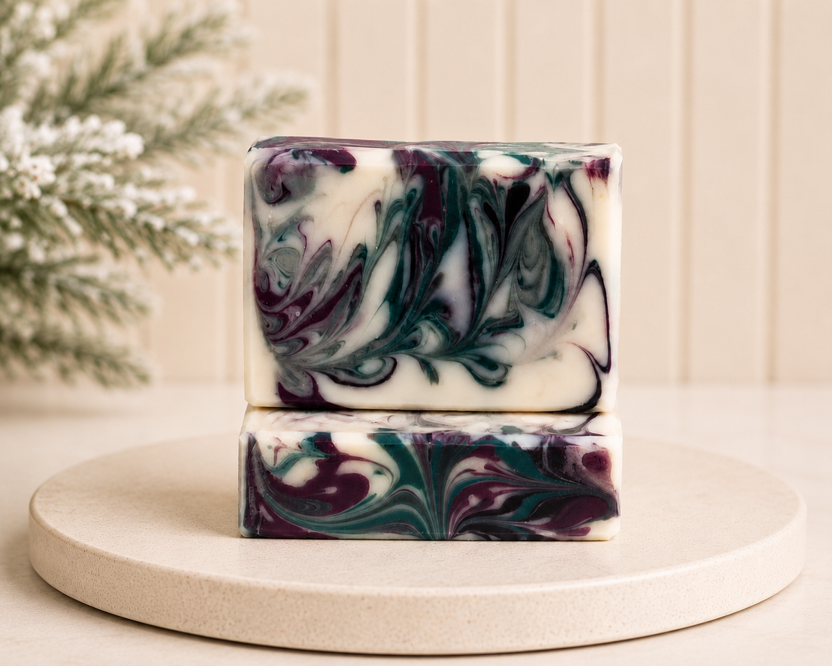 Mulberry Frost Soap – Sparkling Mulberry & White Amber