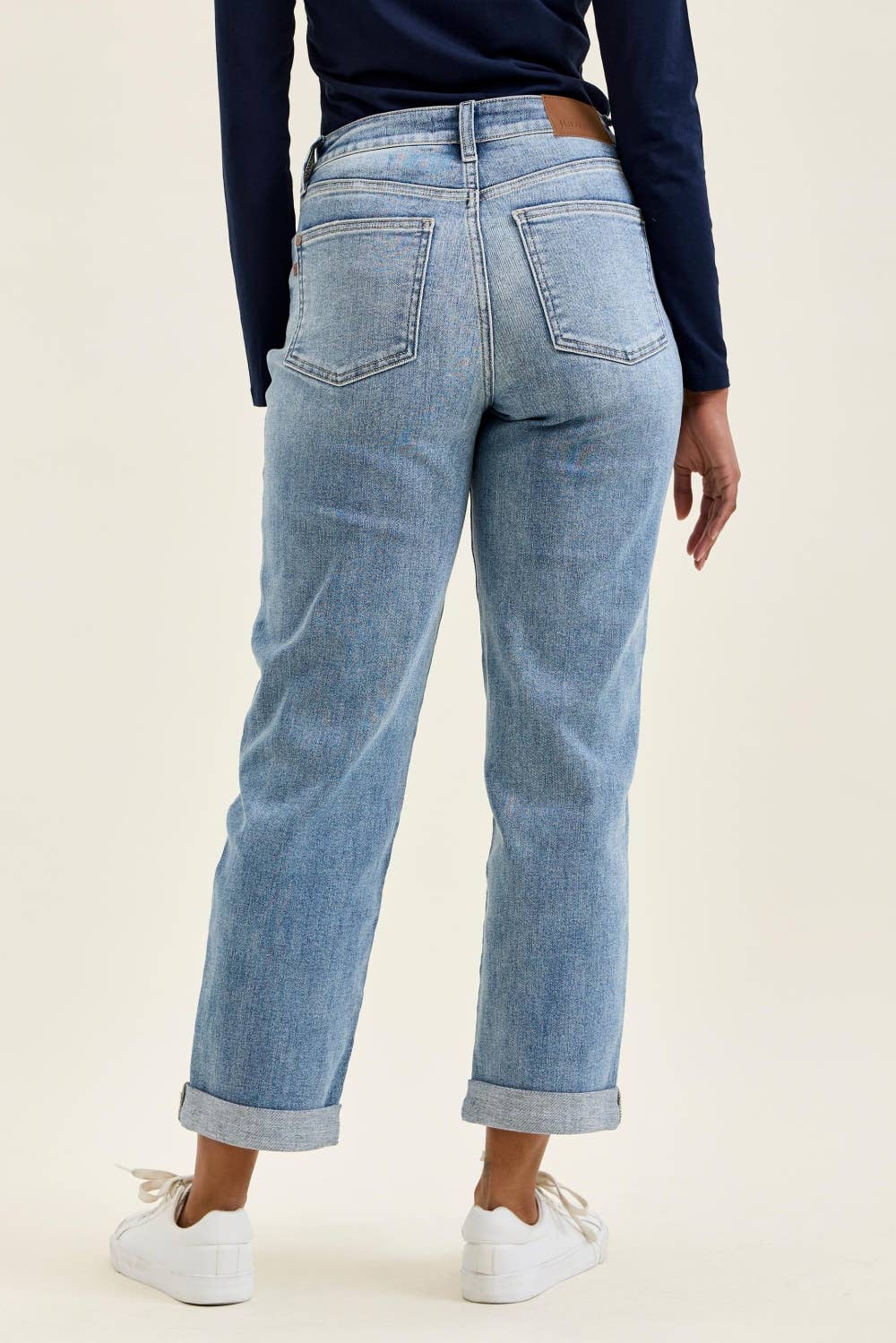 Judy Blue Jeans- MR "BILLIE" Boyfriend LT Light Iced Indigo